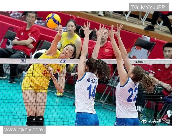 女排世界杯精彩对决中国女排迎战强敌美国队全力争胜 女排世界杯精彩对决中国女排迎战强敌美国队全力争胜