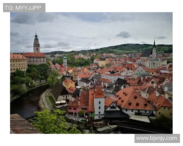 探索埃斯特旺的魅力与历史深度,揭示这座城市的独特风情与文化底蕴 探索埃斯特旺的魅力与历史深度,揭示这座城市的独特风情与文化底蕴