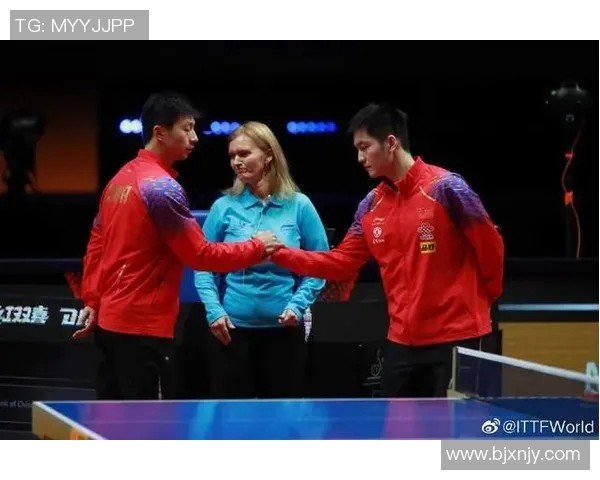 火箭与小牛激战22日NBA赛场精彩对决引发球迷热议 火箭与小牛激战22日NBA赛场精彩对决引发球迷热议