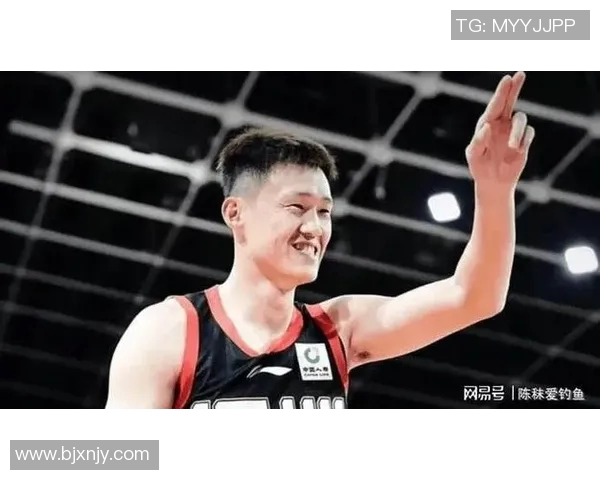 周鹏:从篮球场上的传奇到生活中的榜样,探索他的奋斗与坚持之路 周鹏:从篮球场上的传奇到生活中的榜样,探索他的奋斗与坚持之路