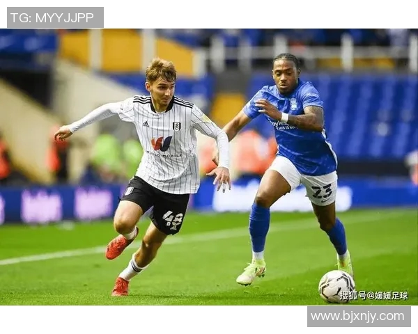 科学足球耐力训练方法探究提升球员竞技状态的有效策略MBA