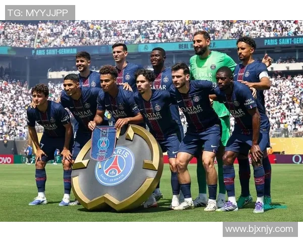 伊斯坦布尔主场迎战大巴黎谁能在欧冠赛场上笑到最后