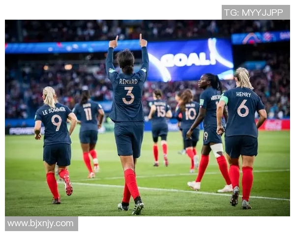 法国女足与韩国女足的较量展现女性足球的魅力与实力对决