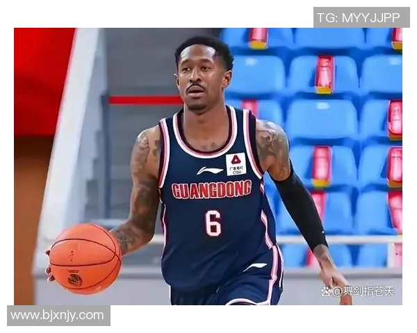 马尚布鲁克斯的篮球之路：从新秀到明星的奋斗与荣耀